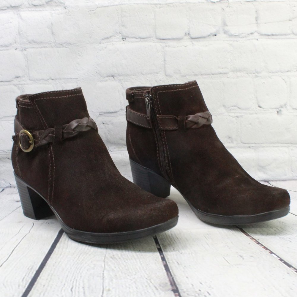 Clarks Brown Suede Braided Strap Side Zip Ankle Booties Size 9 M - Picture 3 of 9